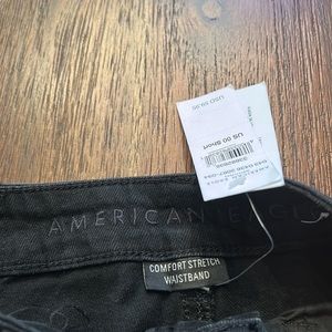 NWT American Eagle Size 00 short Comfort Stretch Mom Jeans